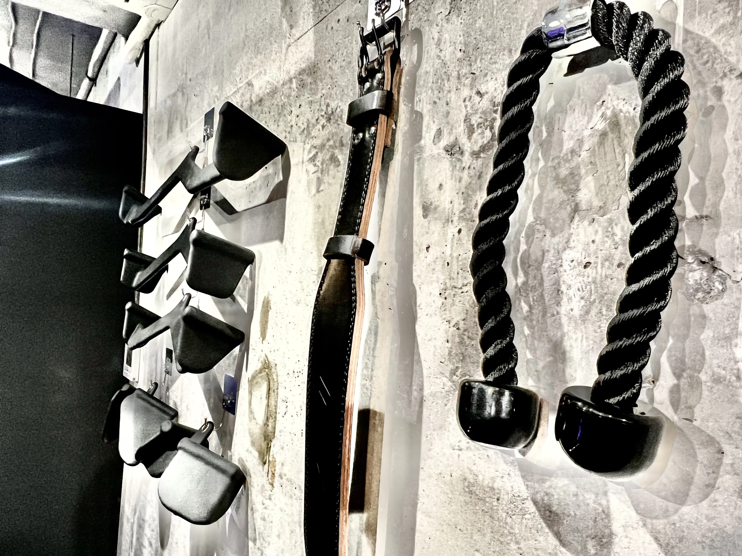 表参道・外苑前のセミパーソナルジム｜LYRIM表参道・外苑前店のトレーニング設備