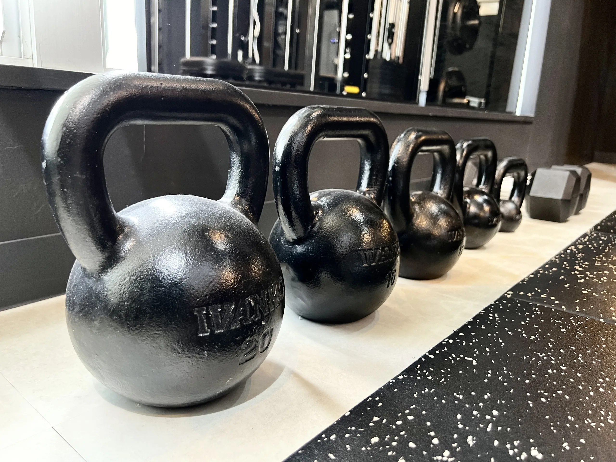 表参道・外苑前のセミパーソナルジム｜LYRIM表参道・外苑前店のトレーニング設備